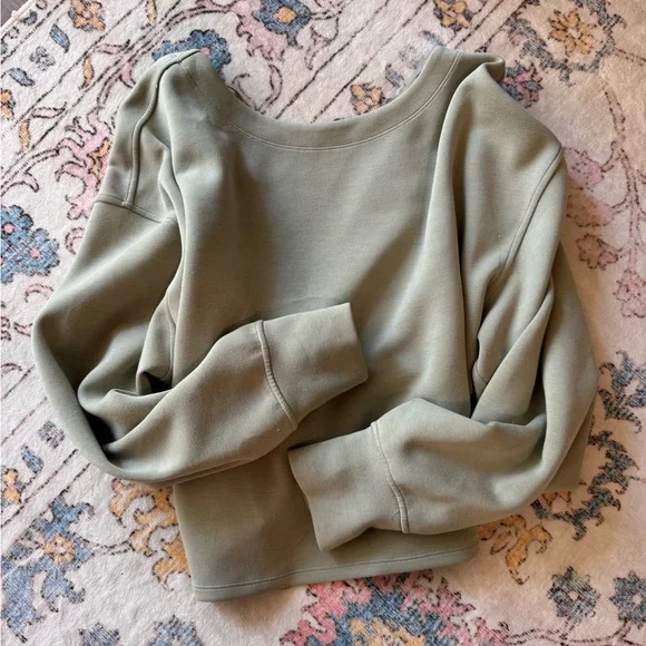 lululemon athletica Sage Green Twist-back Crew Sweatshirt - Picture 2 of 5